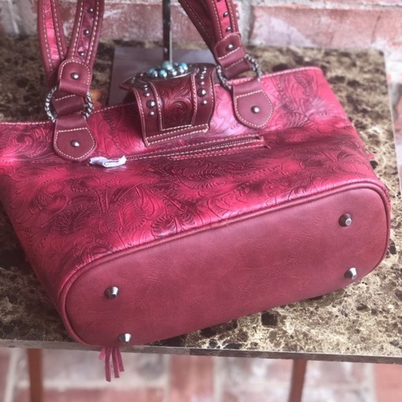 Trinity Ranch Tooled Design Concealed Carry Bag - Picture 6 of 7